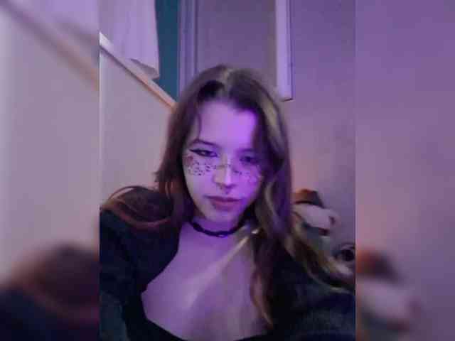 MommyAxFox webcam