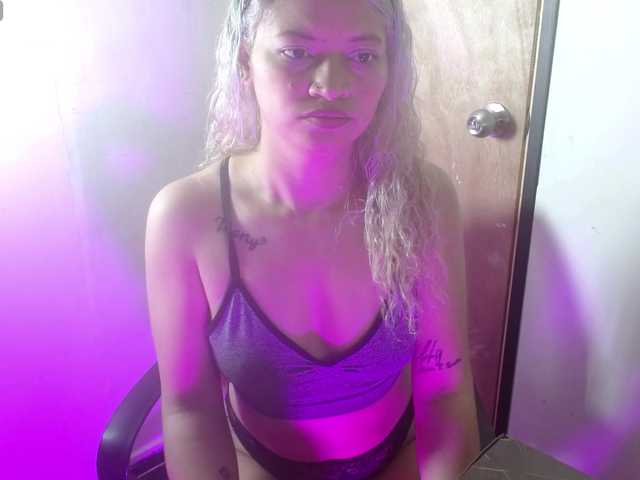 MeganLatin live cam on BongaCams
