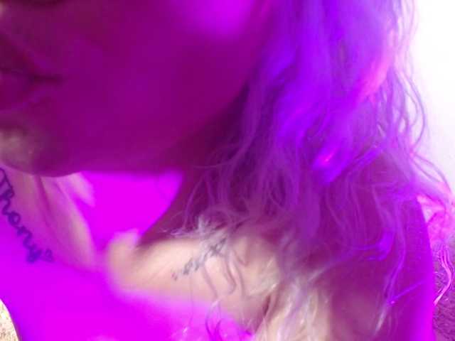 MeganLatin live cam on BongaCams