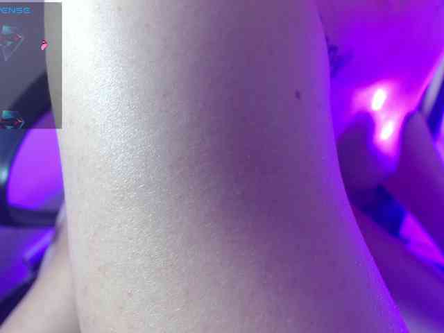 MeganLatin webcam