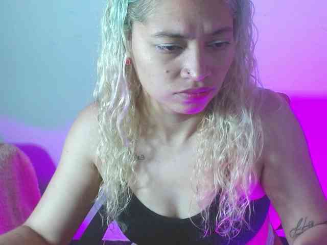 MeganLatin webcam