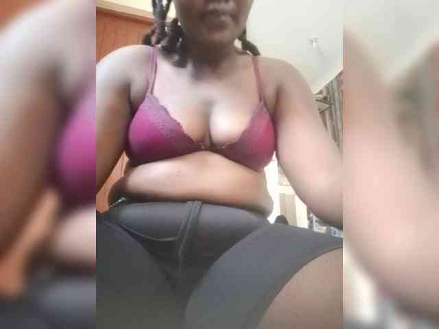 Selene-Darlyne webcam