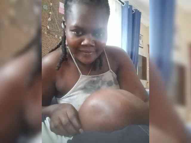 Selene-Darlyne webcam