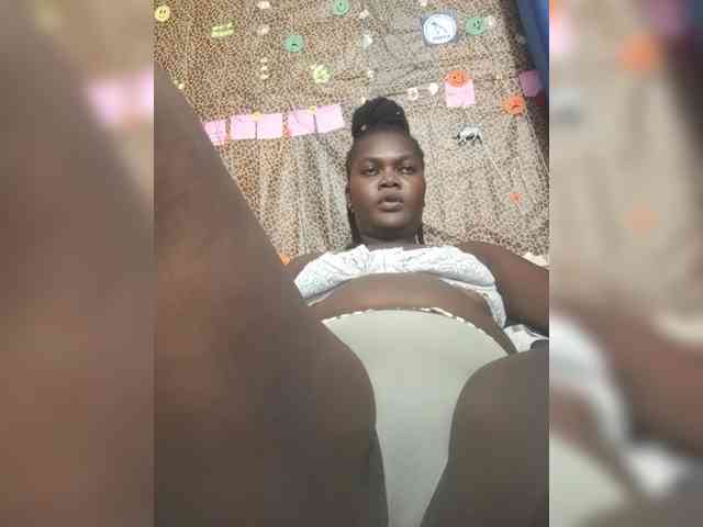 Selene-Darlyne webcam