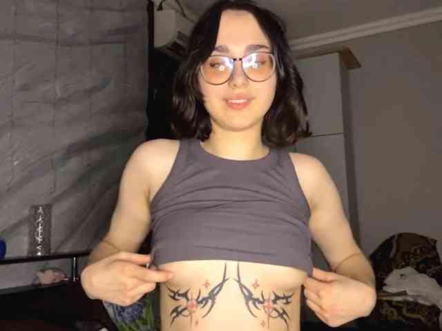 SatinRose webcam