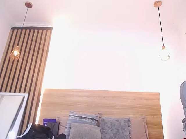 alexaforbes, en directo ahora en BongaCams
