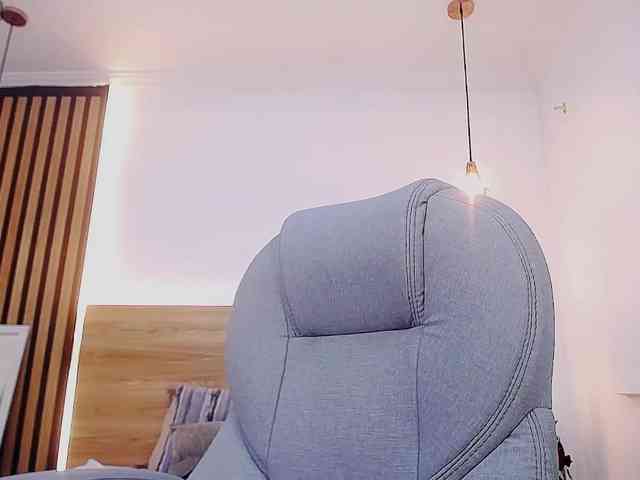 alexaforbes's live room