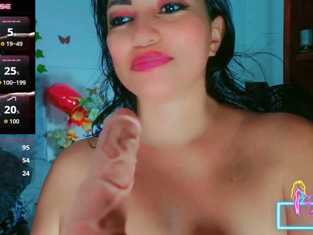 Natashaa- live cam on BongaCams