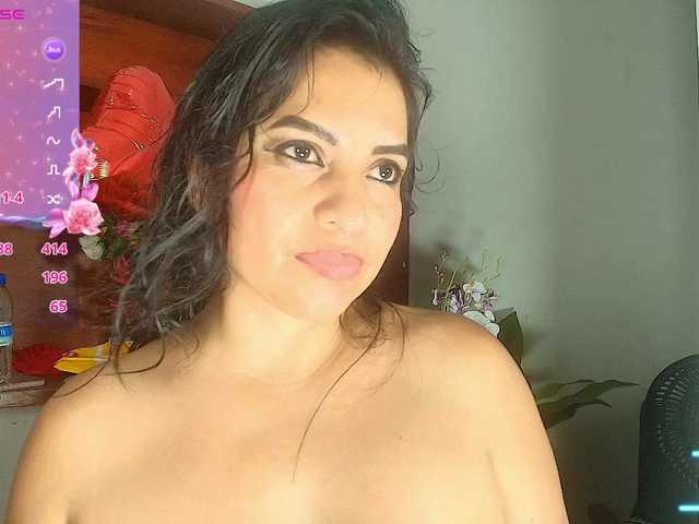 Natashaa- live cam on BongaCams
