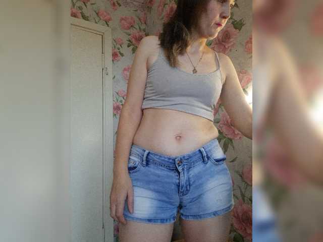 kiskas12 live cam on BongaCams