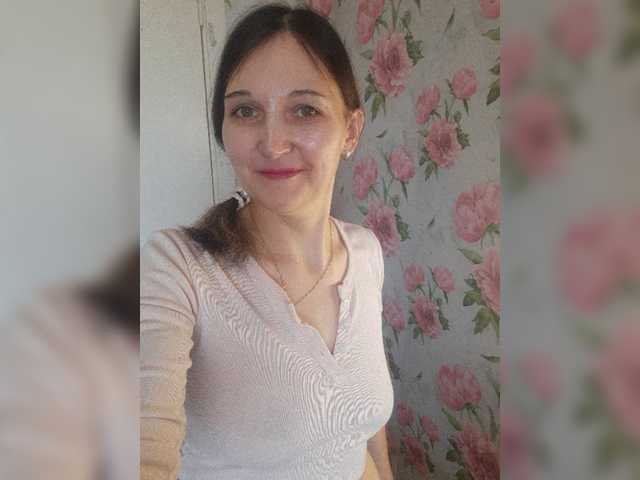 kiskas12, en directo ahora en BongaCams