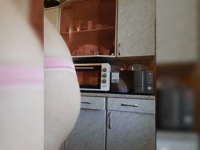 kiskas12 live cam on BongaCams