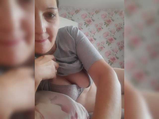 kiskas12 live cam on BongaCams