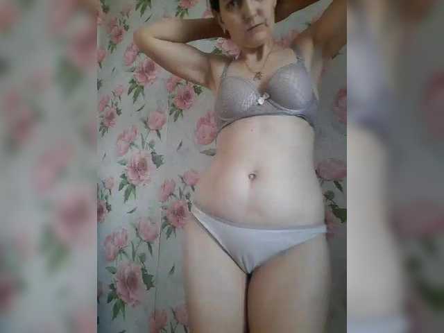 kiskas12 live cam on BongaCams