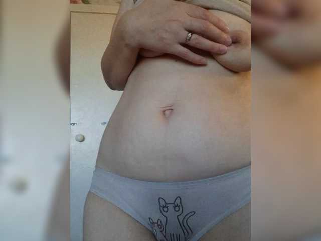 kiskas12 live cam on BongaCams