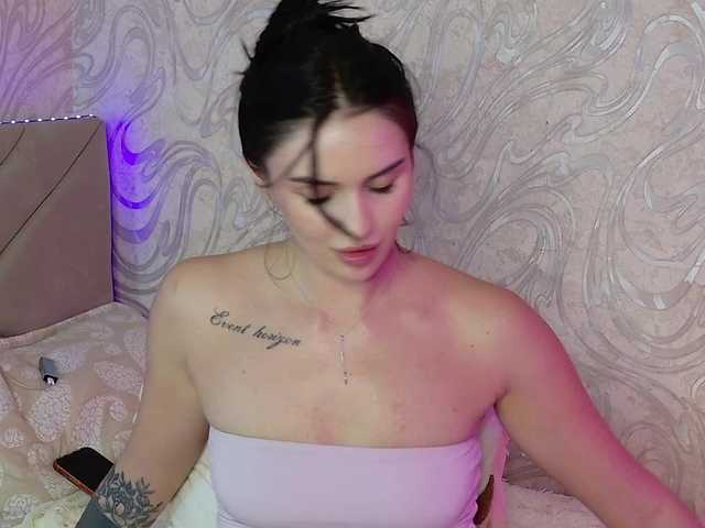MilaSweety1 live cam on BongaCams