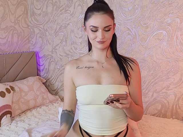 MilaSweety1 live cam on BongaCams