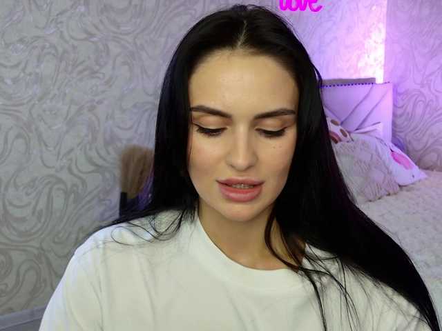 MilaSweety1 live cam on BongaCams