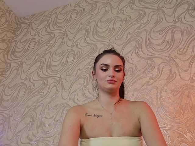 MilaSweety1 live cam preview