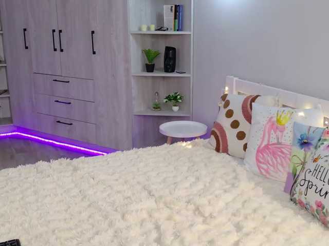 MilaSweety1 live cam on BongaCams