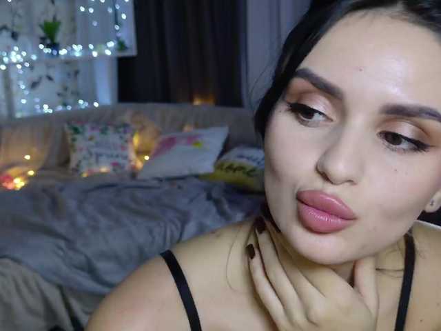 MilaSweety1 live cam on BongaCams