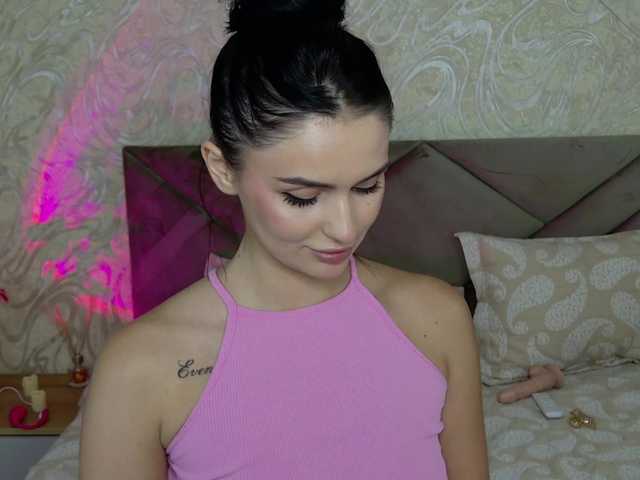 MilaSweety1 live cam on BongaCams