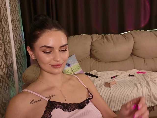 MilaSweety1 live cam on BongaCams