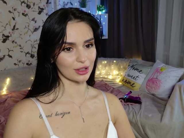 MilaSweety1 live cam on BongaCams