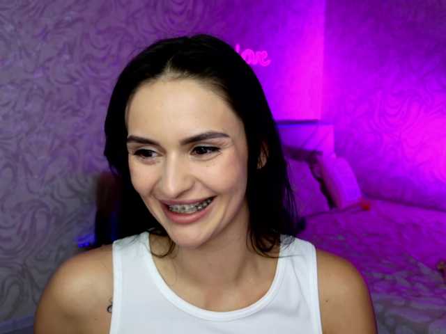 MilaSweety1 live cam on BongaCams