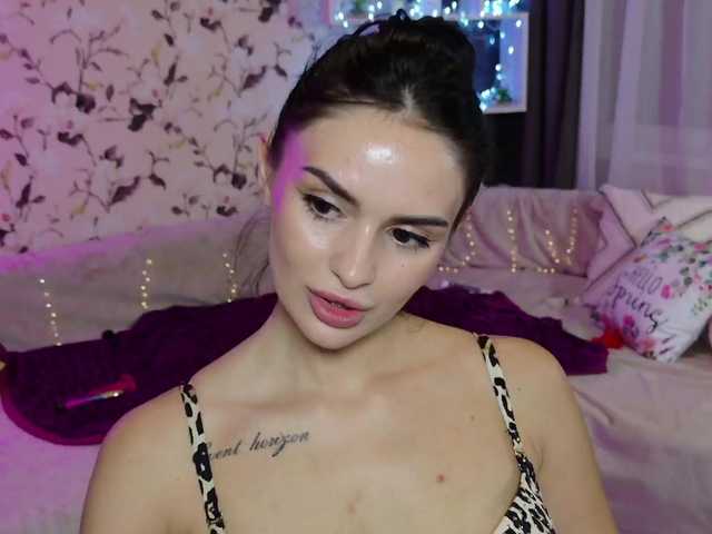 MilaSweety1 live webcam show