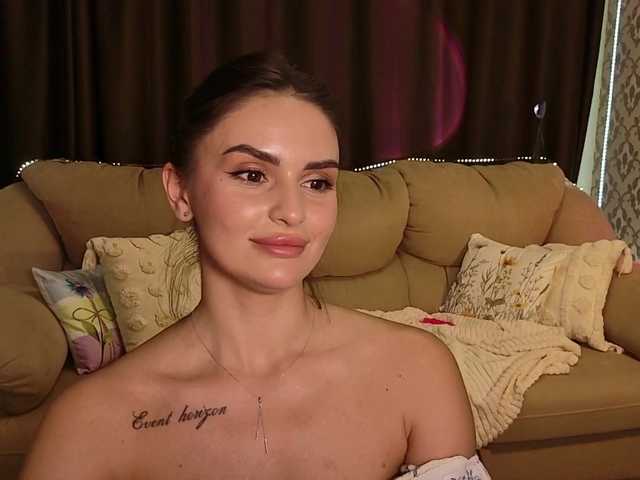MilaSweety1 live cam on BongaCams