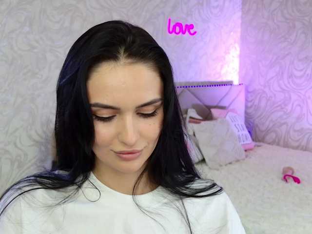 MilaSweety1 live cam on BongaCams