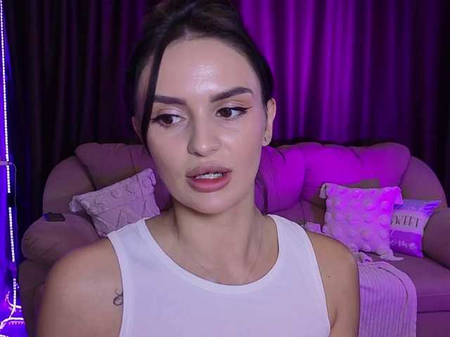 MilaSweety1 live cam on BongaCams