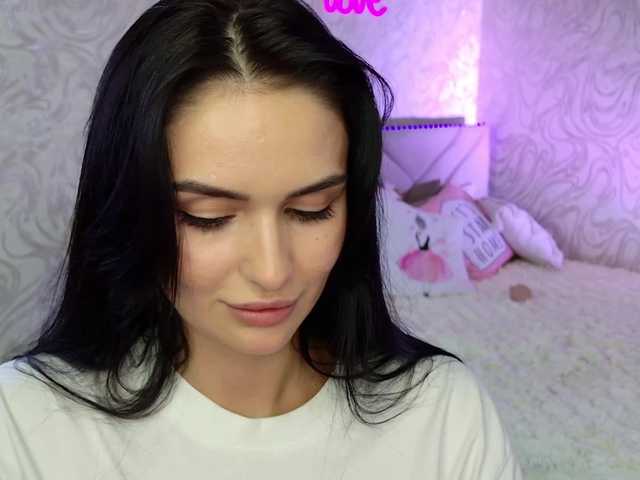 MilaSweety1 live cam on BongaCams