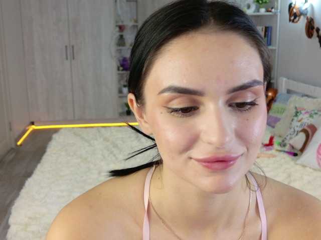 MilaSweety1 live cam on BongaCams