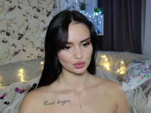 MilaSweety1 live cam on BongaCams
