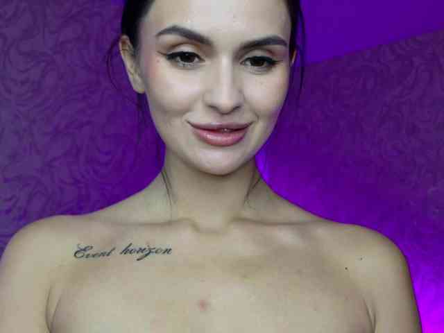 MilaSweety1 webcam