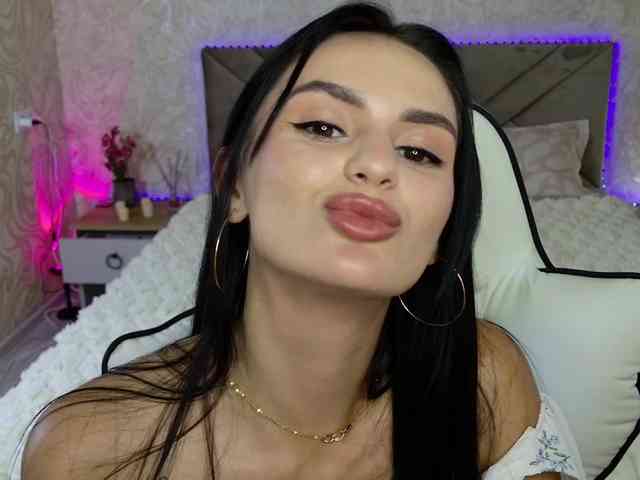 MilaSweety1 webcam