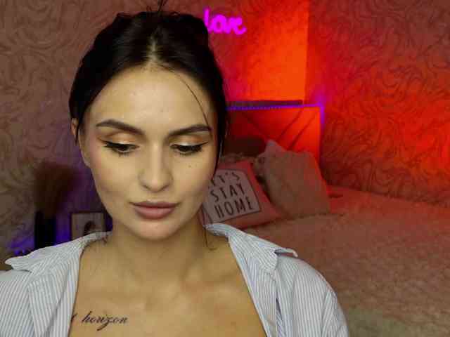 MilaSweety1 webcam