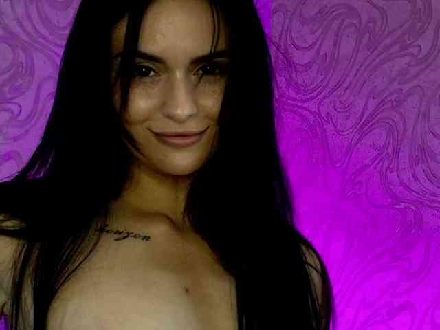 MilaSweety1 webcam