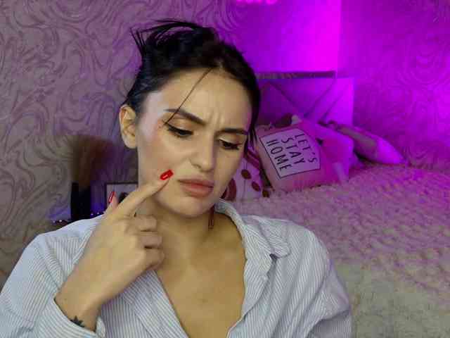 MilaSweety1 webcam