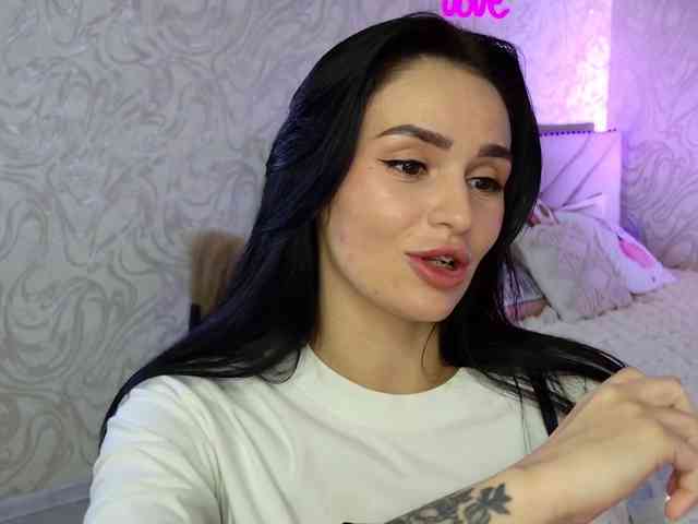 MilaSweety1 webcam