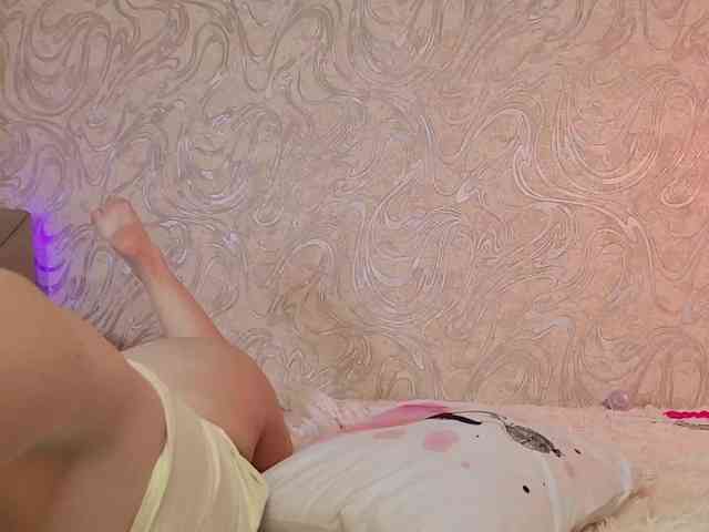 MilaSweety1 webcam