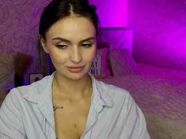 MilaSweety1 webcam
