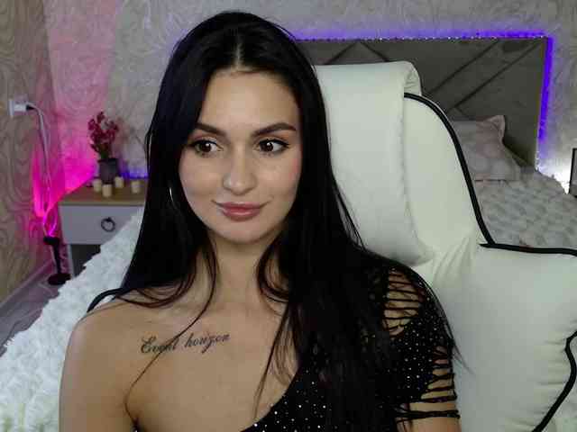 MilaSweety1 webcam