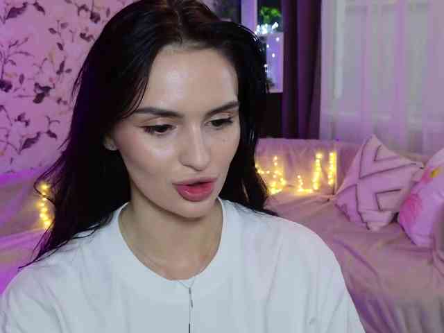 MilaSweety1 webcam