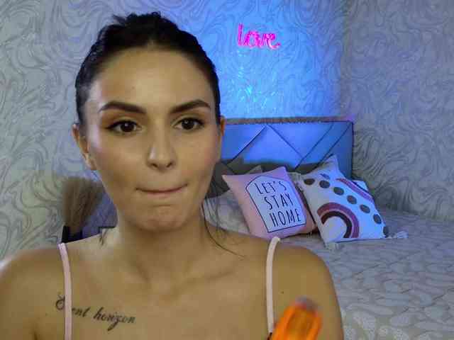 MilaSweety1 webcam