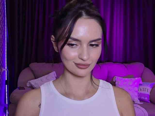 MilaSweety1 webcam