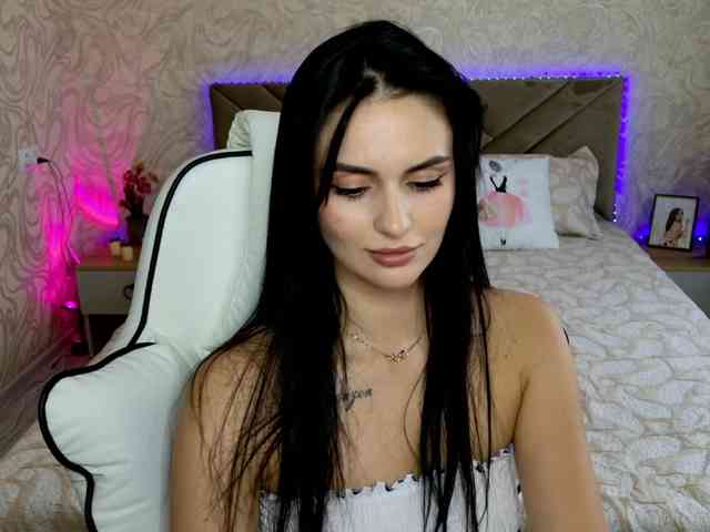 MilaSweety1 webcam