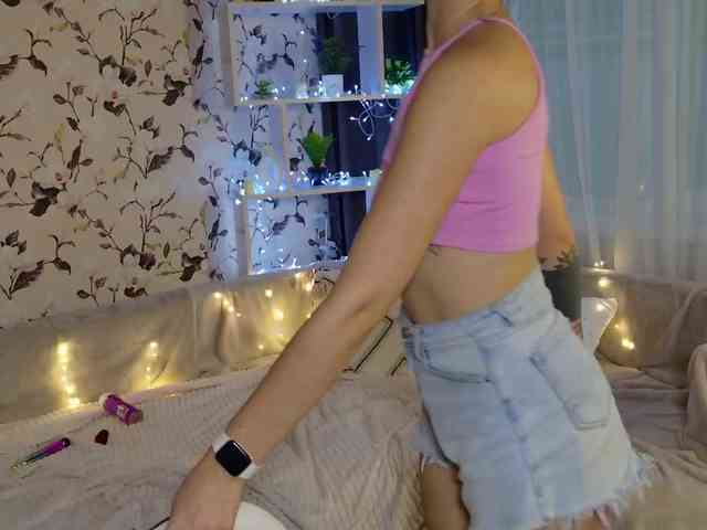 MilaSweety1 webcam